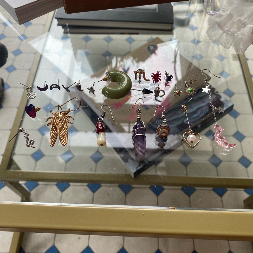 Assorted Colorful Earring Bundle - Picture 1 of 5